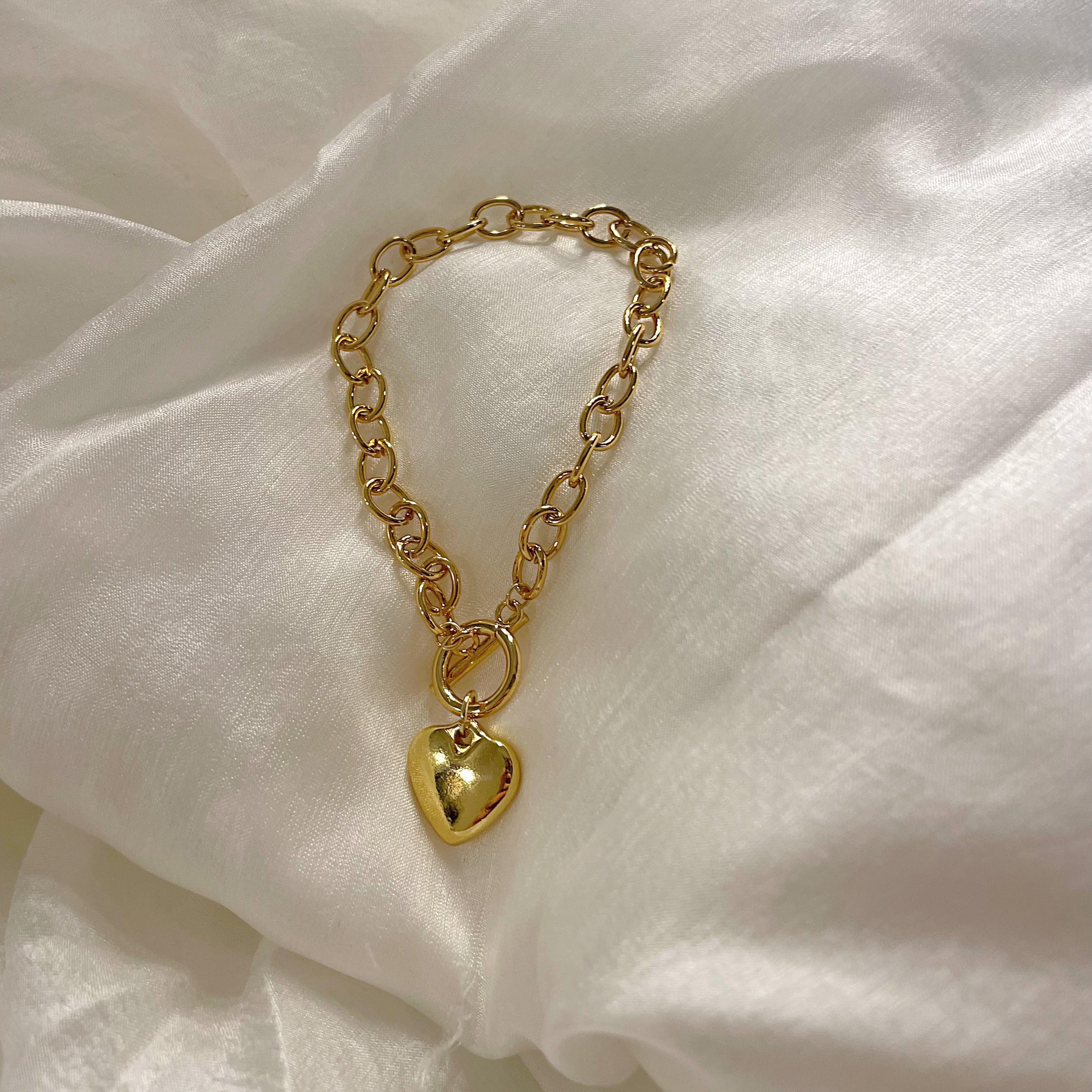 Heart bracelet gold
