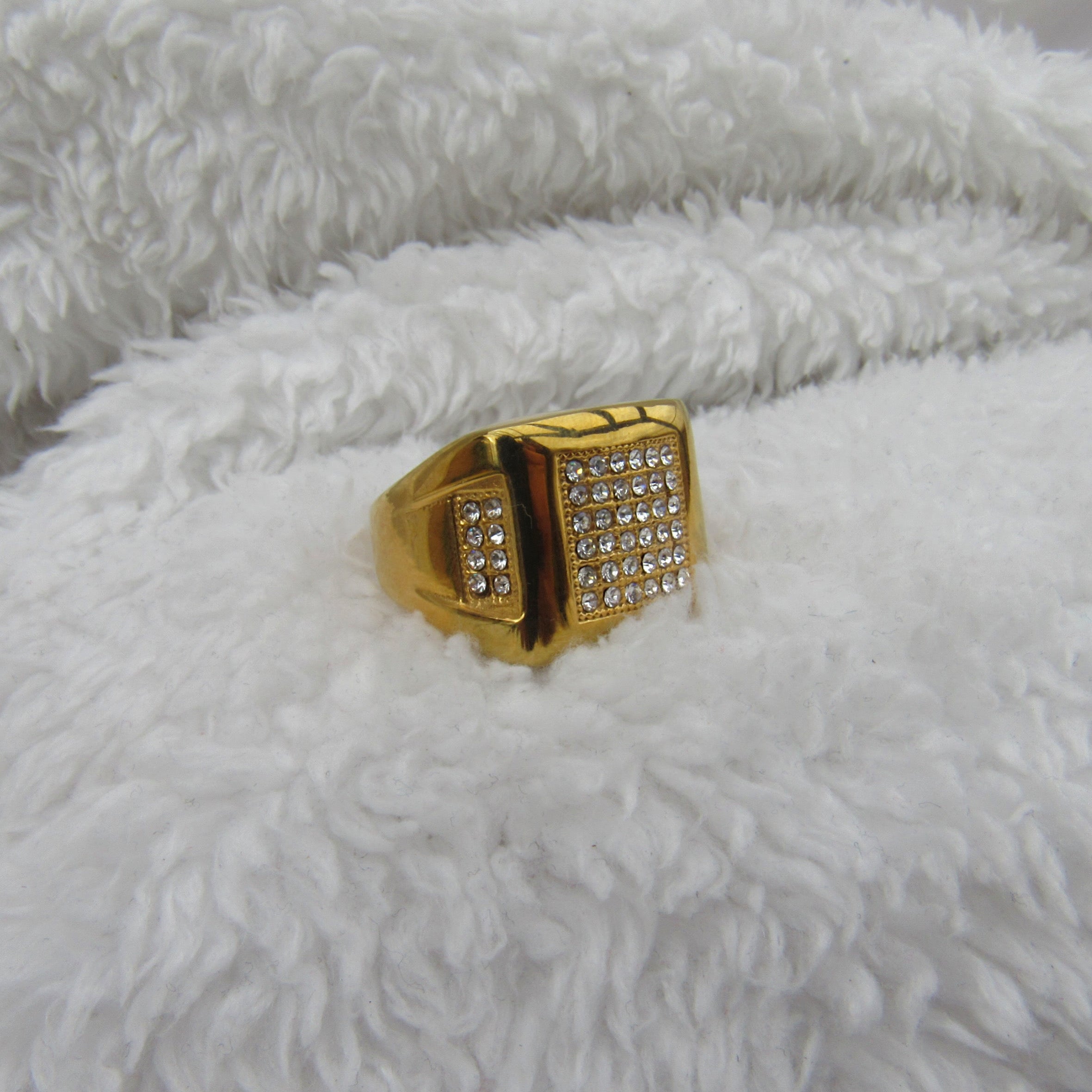 Golden crown ring