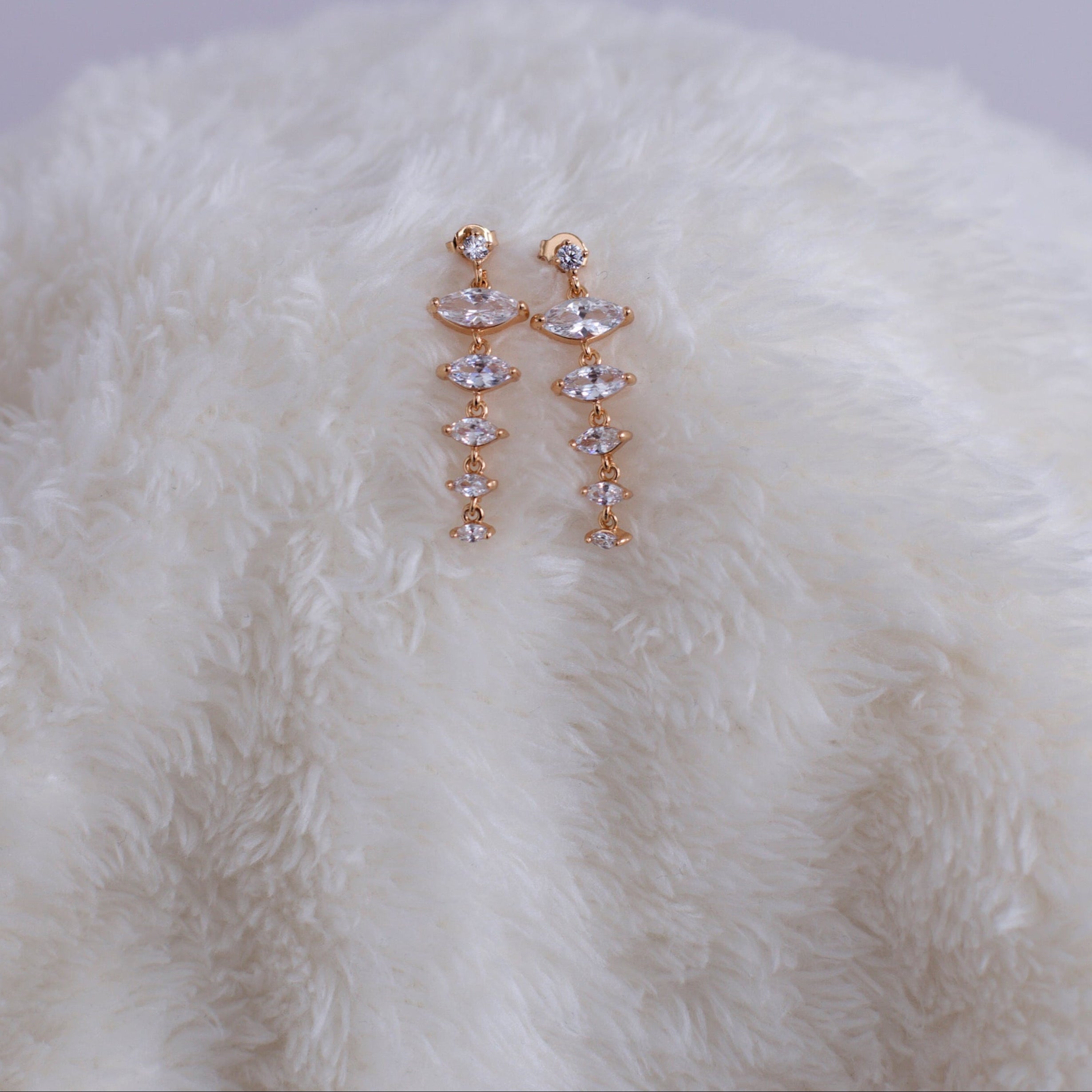 Shinny waterfall earrings